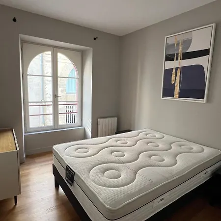 Apartamento Au Coeur De Avec Terrasse Clisson